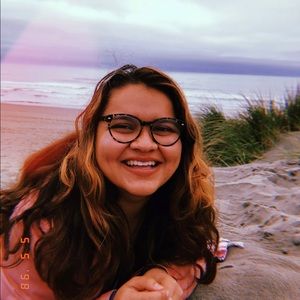 Meet your Posher, Julia